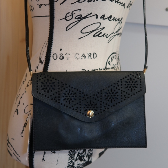 Vegan Leather Eyelet Crossbody Purse - Picture 4 of 8